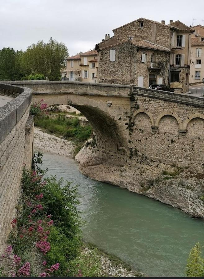 Ferienwohnung Sur Le Pont Vaison-la-Romaine Exterior foto